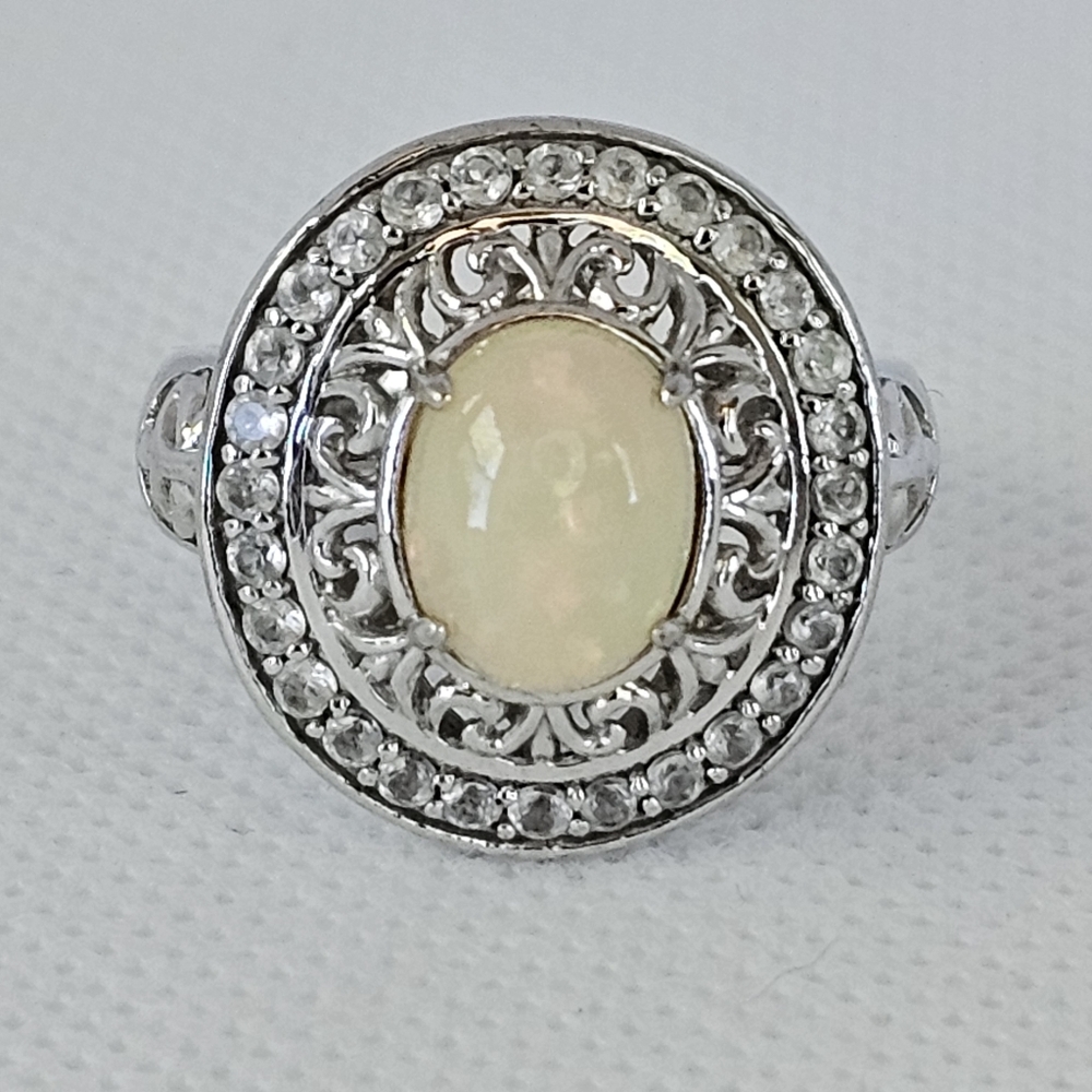 Genuine Victoria Wieck Welo Opal & White Topaz Ring Size 9! - Picture 4 of 14